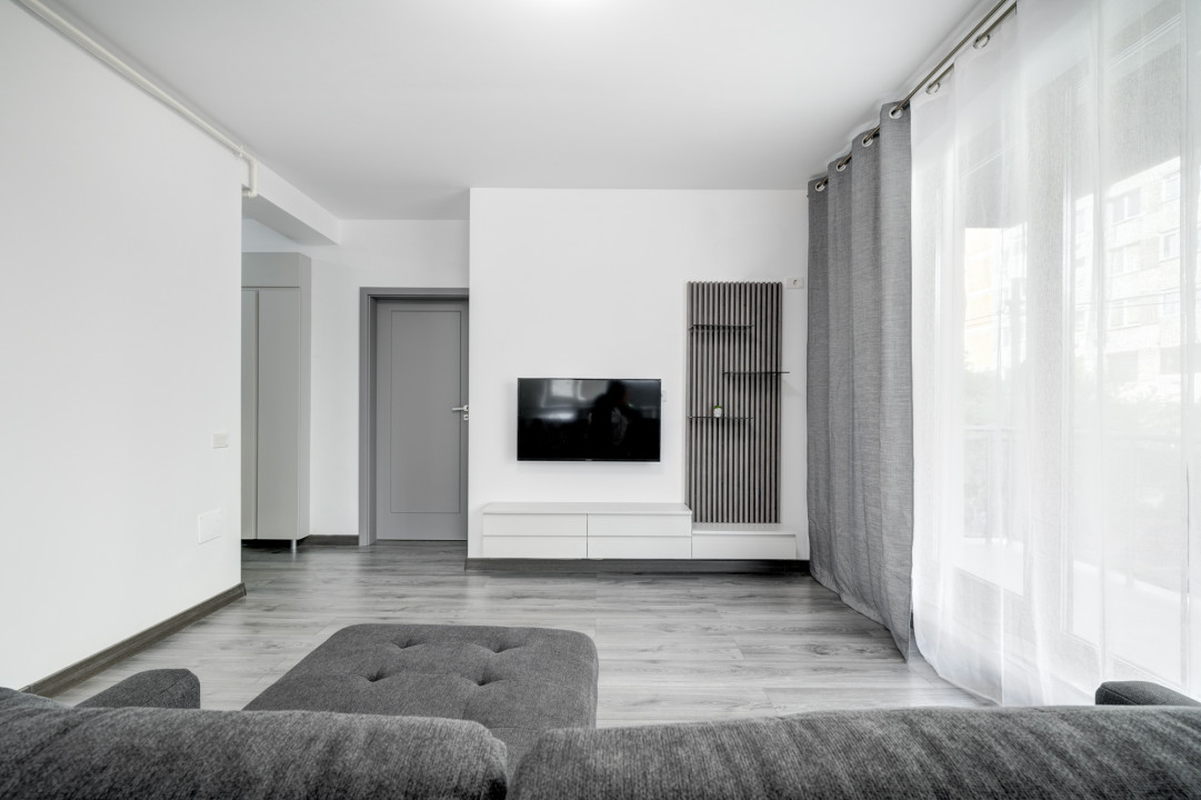 Prima inchiriere - complet mobilat si utilat - loc de parcare suprateran 