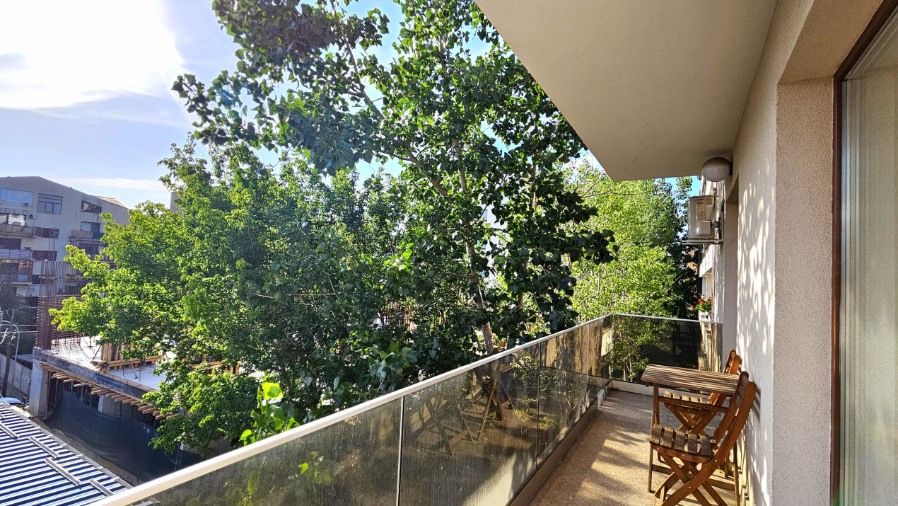 Aviatiei 3 Camere cu vedere libera parcare si terasa 200 mp