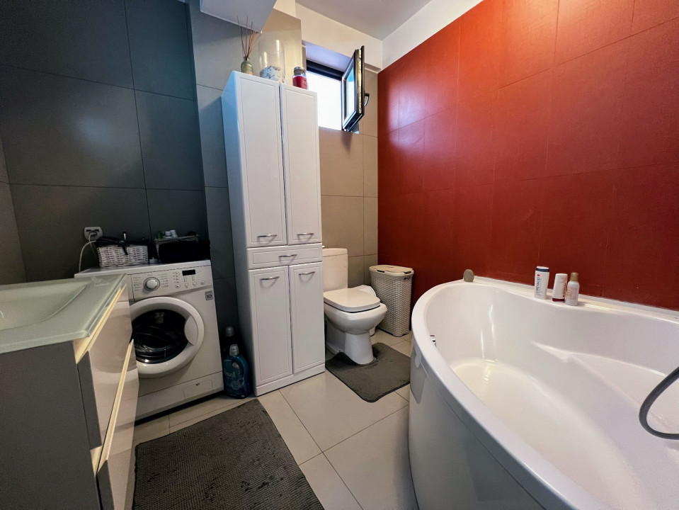 Apartament 3 camere zona Damaroaia Bucurestii Noi 