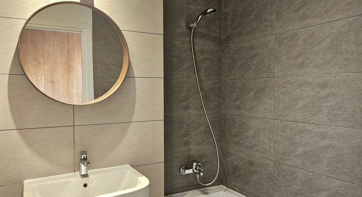 COMISION 0 Dristor 2 Camere luminoase Baba Novac Residence