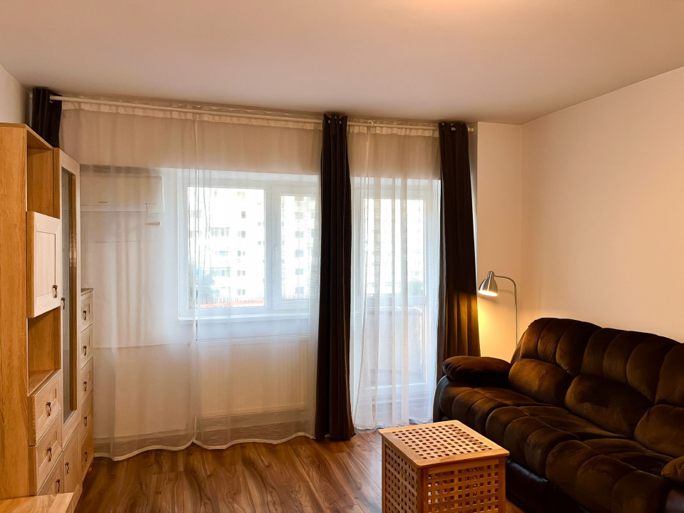 Garsoniera decomandata in bloc 1982 Pantelimon - Armenesc