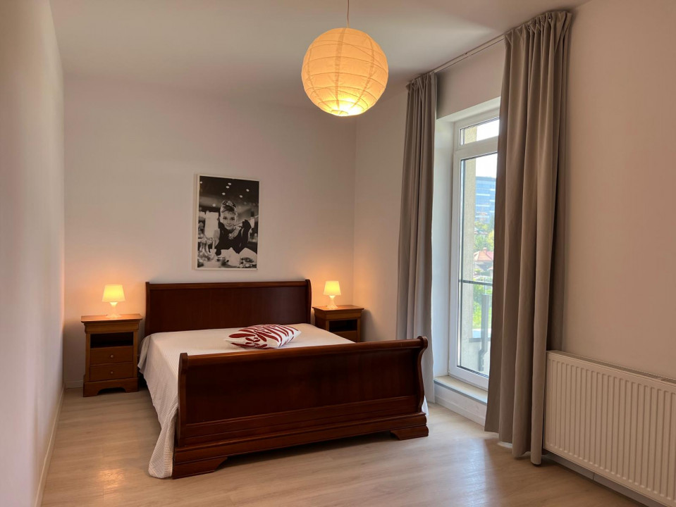 Apartament 3 camere Laguna Residence