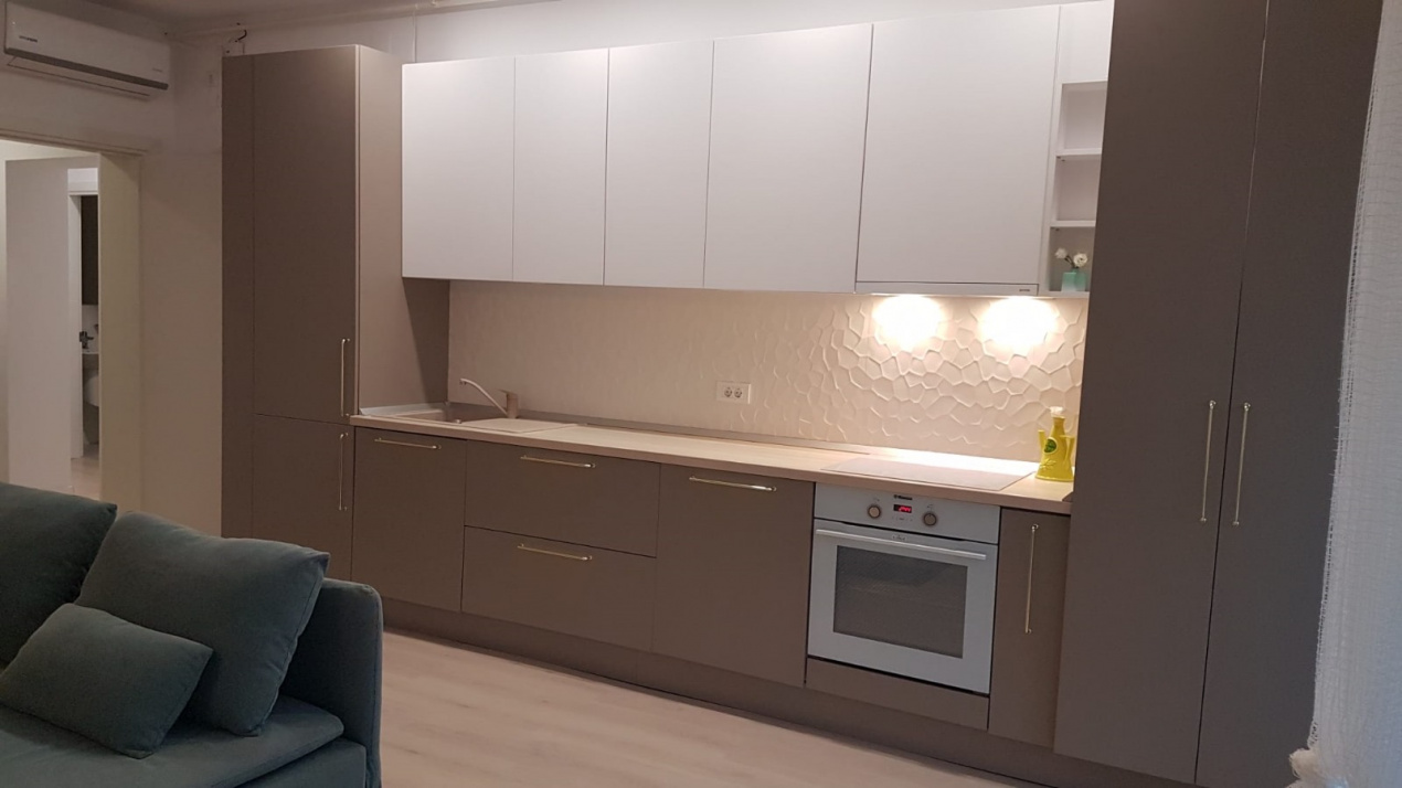 Apartament 3 camere Laguna Residence