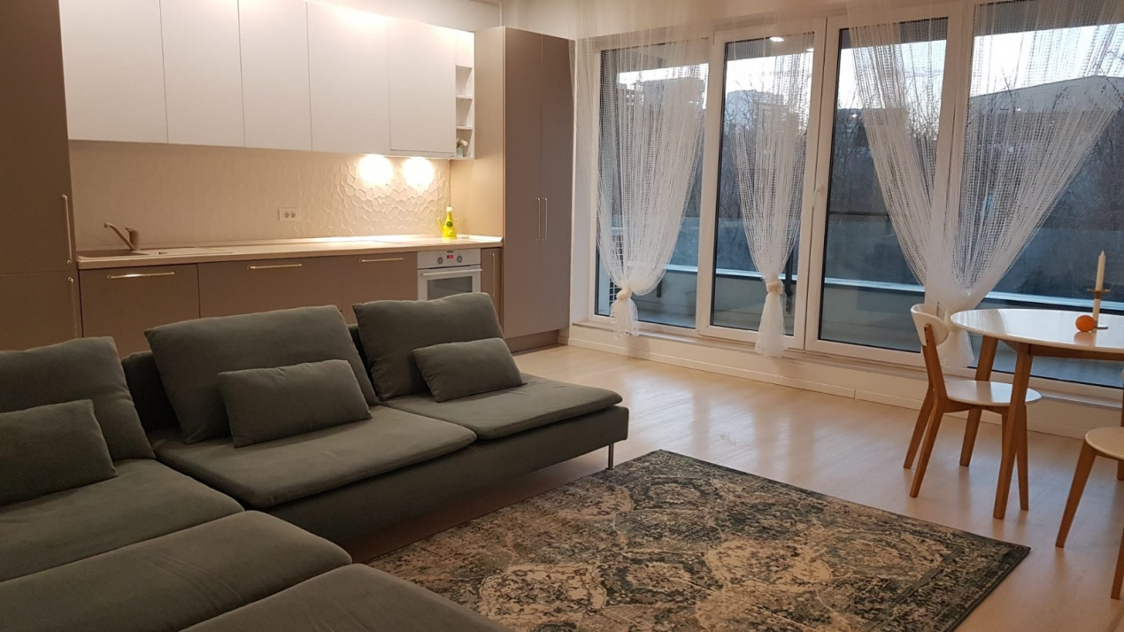 Apartament 3 camere Laguna Residence