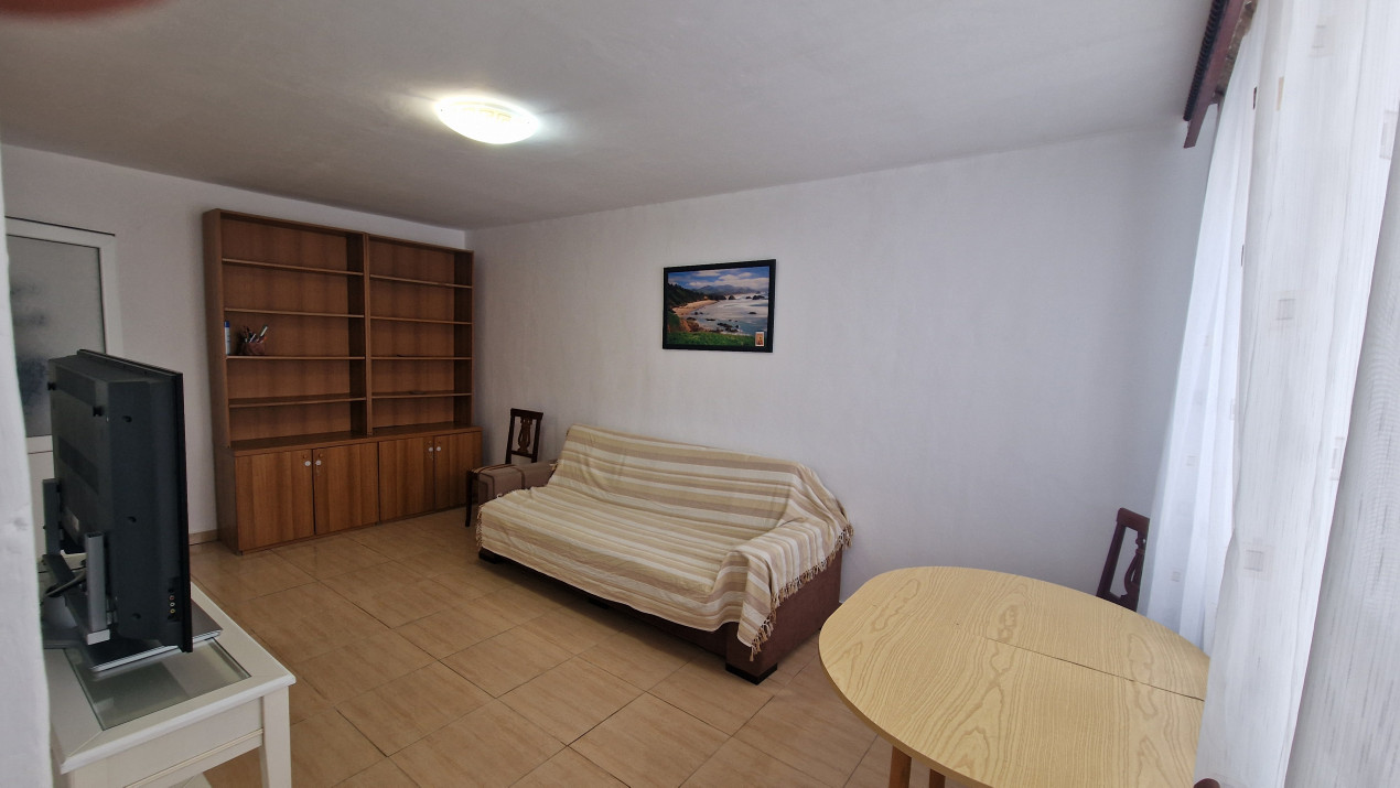 2 camere decomandate Dristor , str Ramnicu Valcea