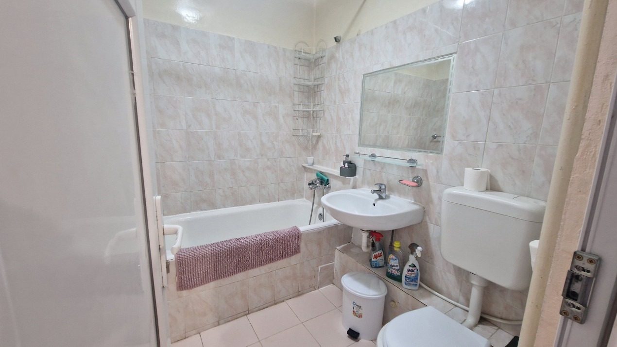 2 camere decomandate Dristor , str Ramnicu Valcea