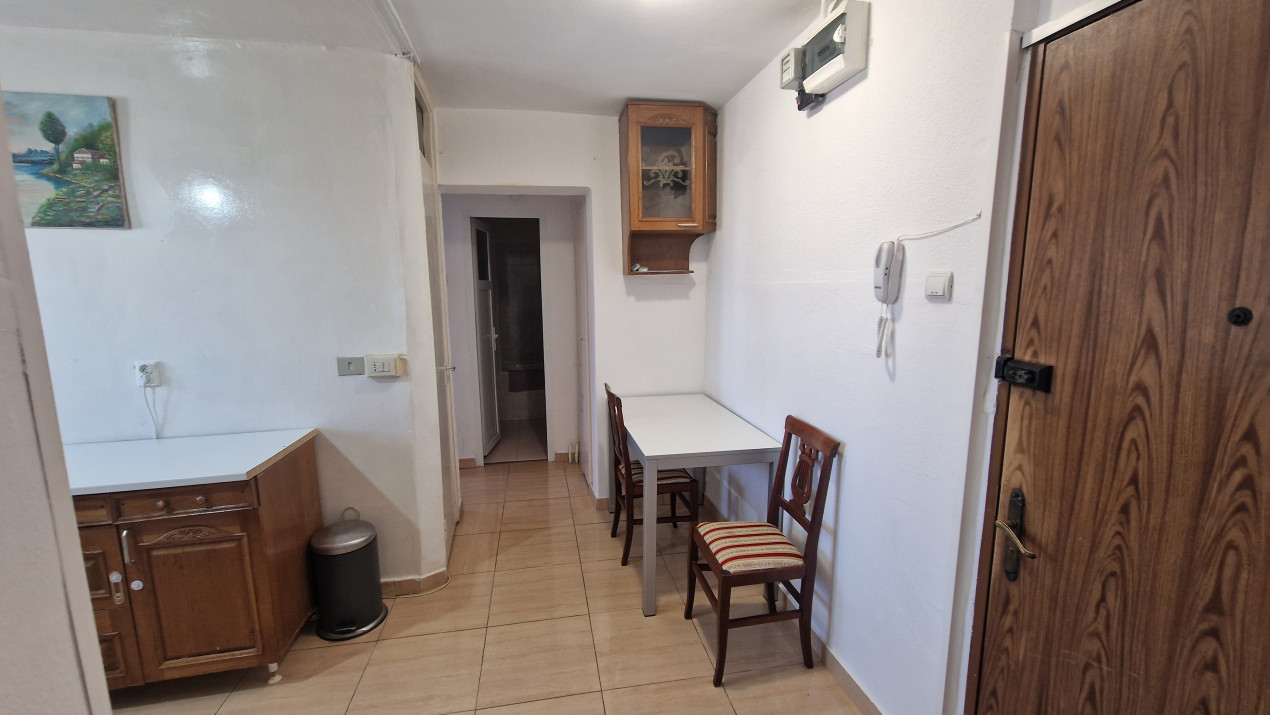 2 camere decomandate Dristor , str Ramnicu Valcea