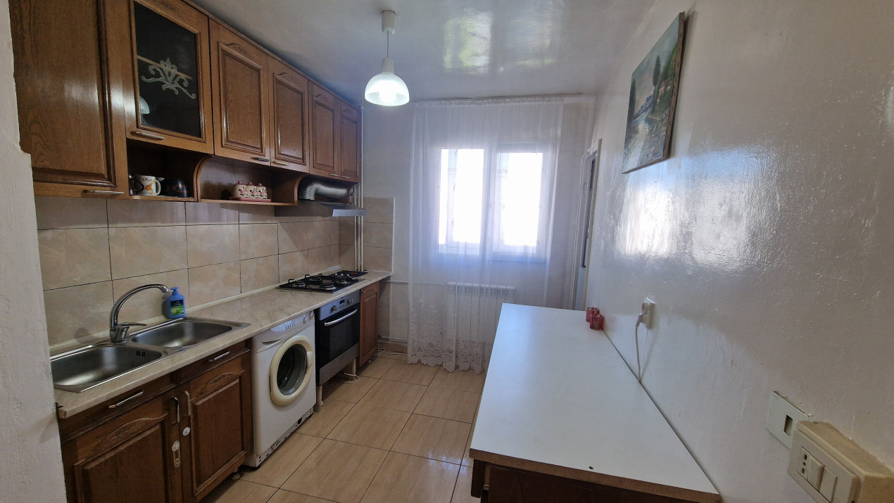 2 camere decomandate Dristor , str Ramnicu Valcea