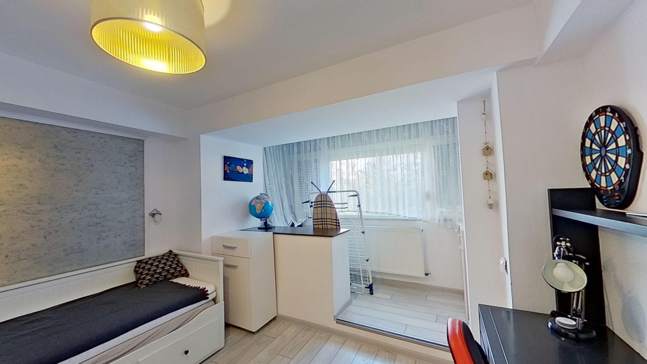 Apartament 3 camere, semidecomandat, lângă Auchan Vitan, 60 mp