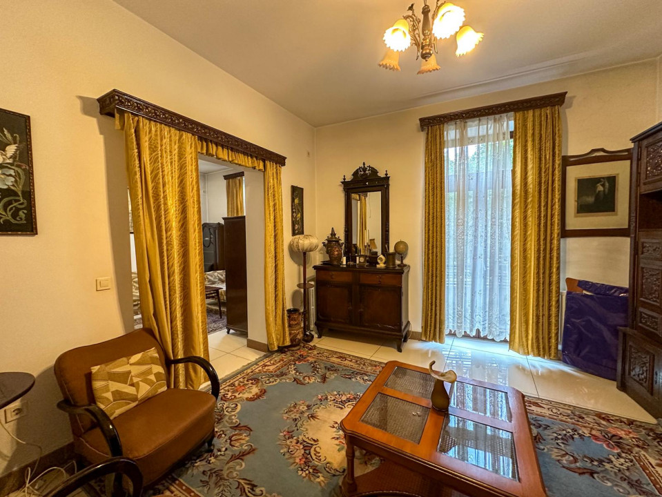 Piata Pache Protopescu, Centrala proprie