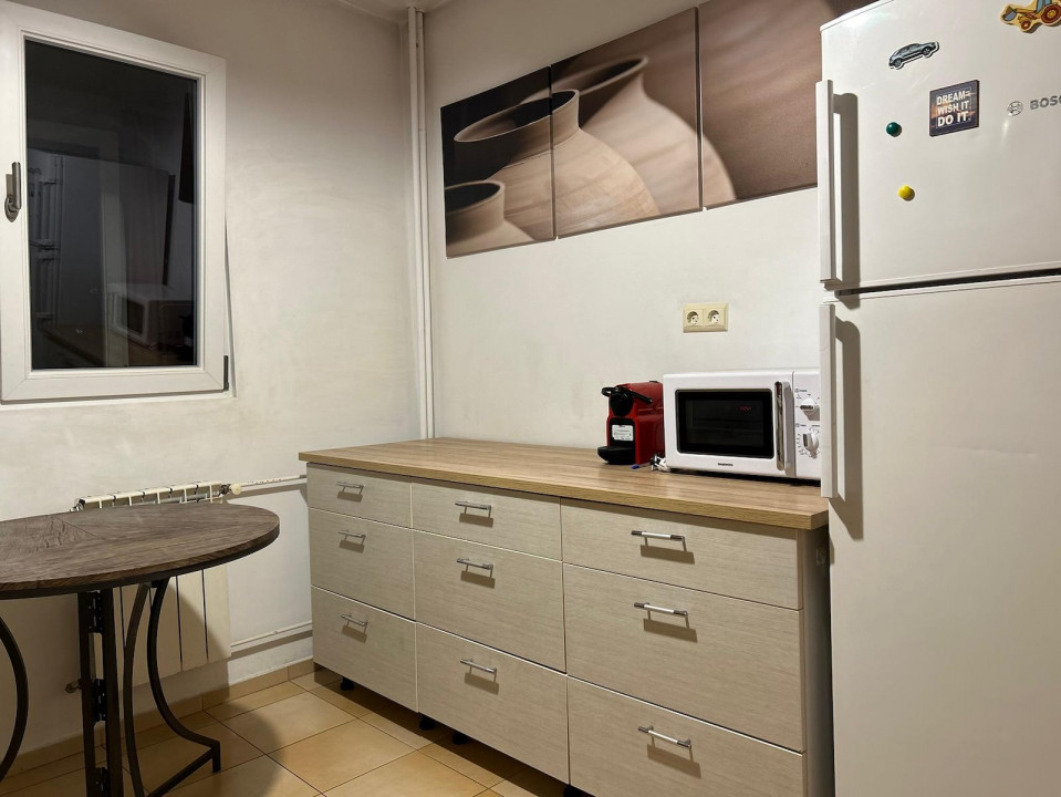 Apt. 3 cam, decomandat- Dr. Taberei