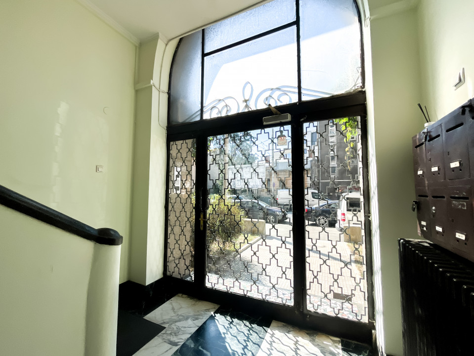 O garsoniera mai speciala-aproape de Universitate