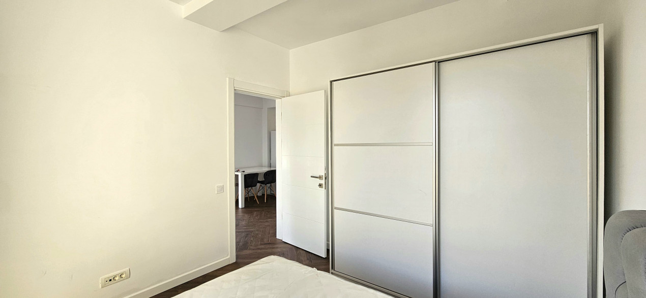 2 Camere terasa cu vedere libera Metrou Mihai Bravu