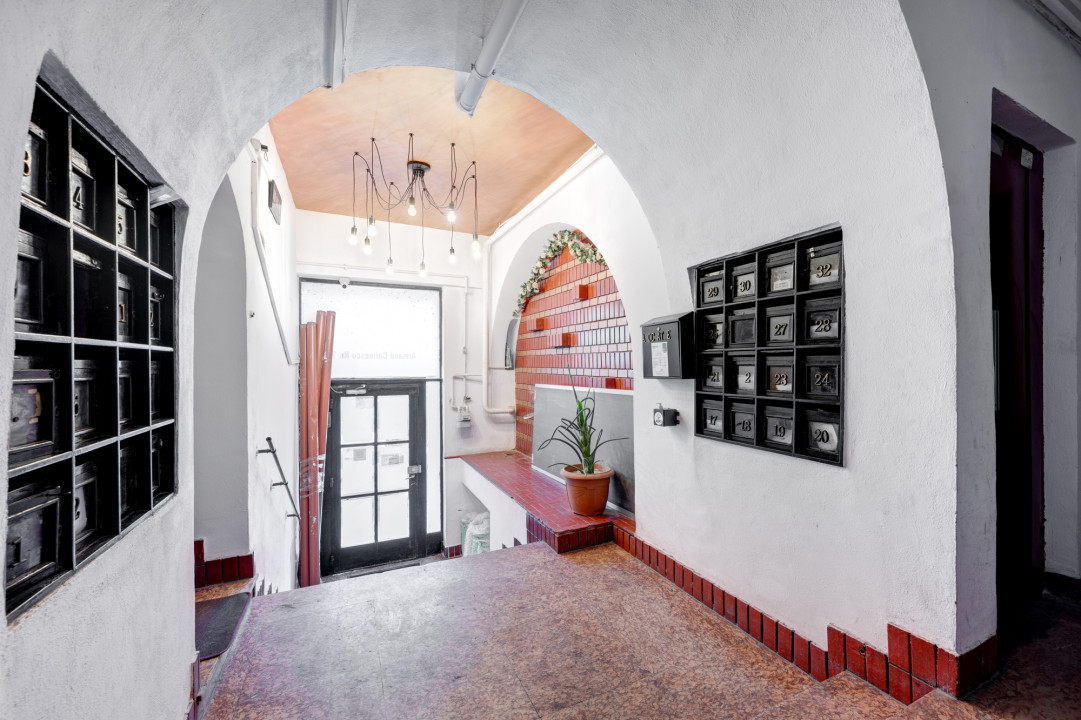 Pret redus | Apartament 2 camere Armeneasca, Universitate