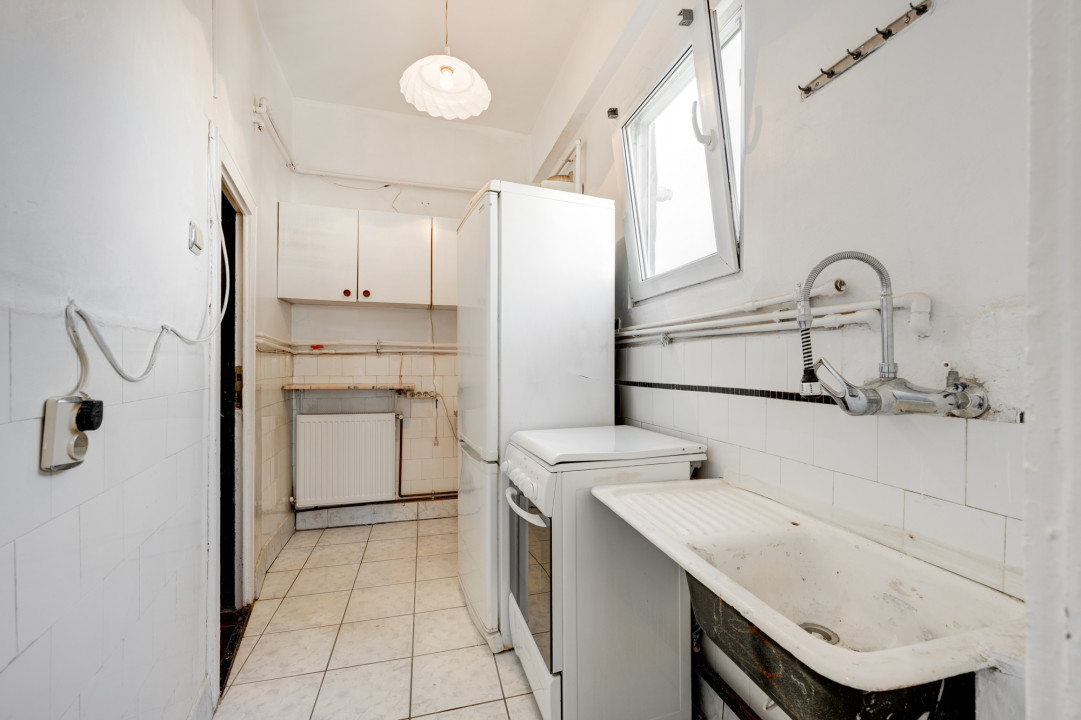 Pret redus | Apartament 2 camere Armeneasca, Universitate