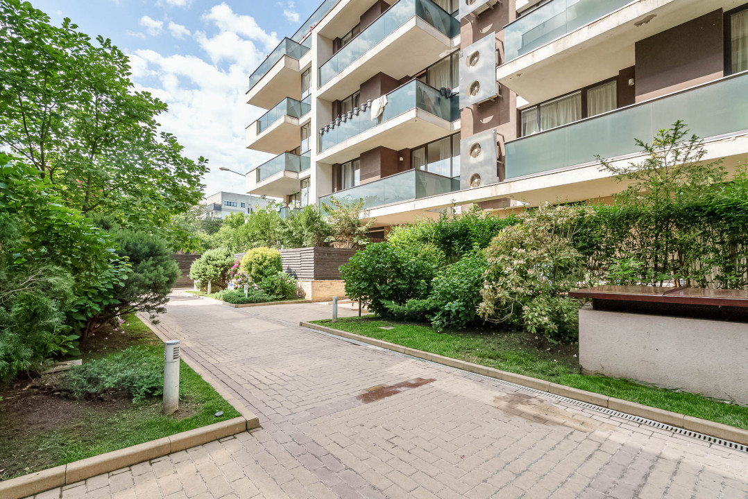 Apartament 3 camere cu terasa si curte in Parcul Privighetorilor 