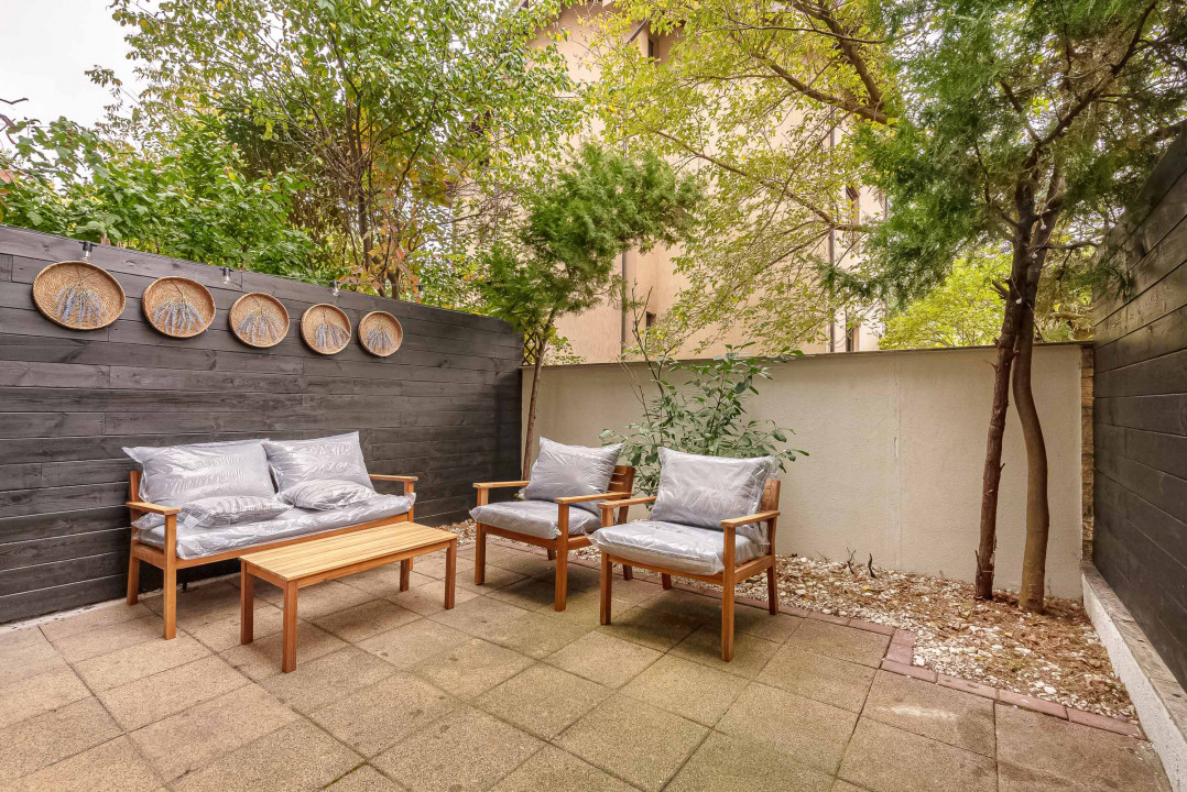Apartament 3 camere cu terasa si curte in Parcul Privighetorilor 