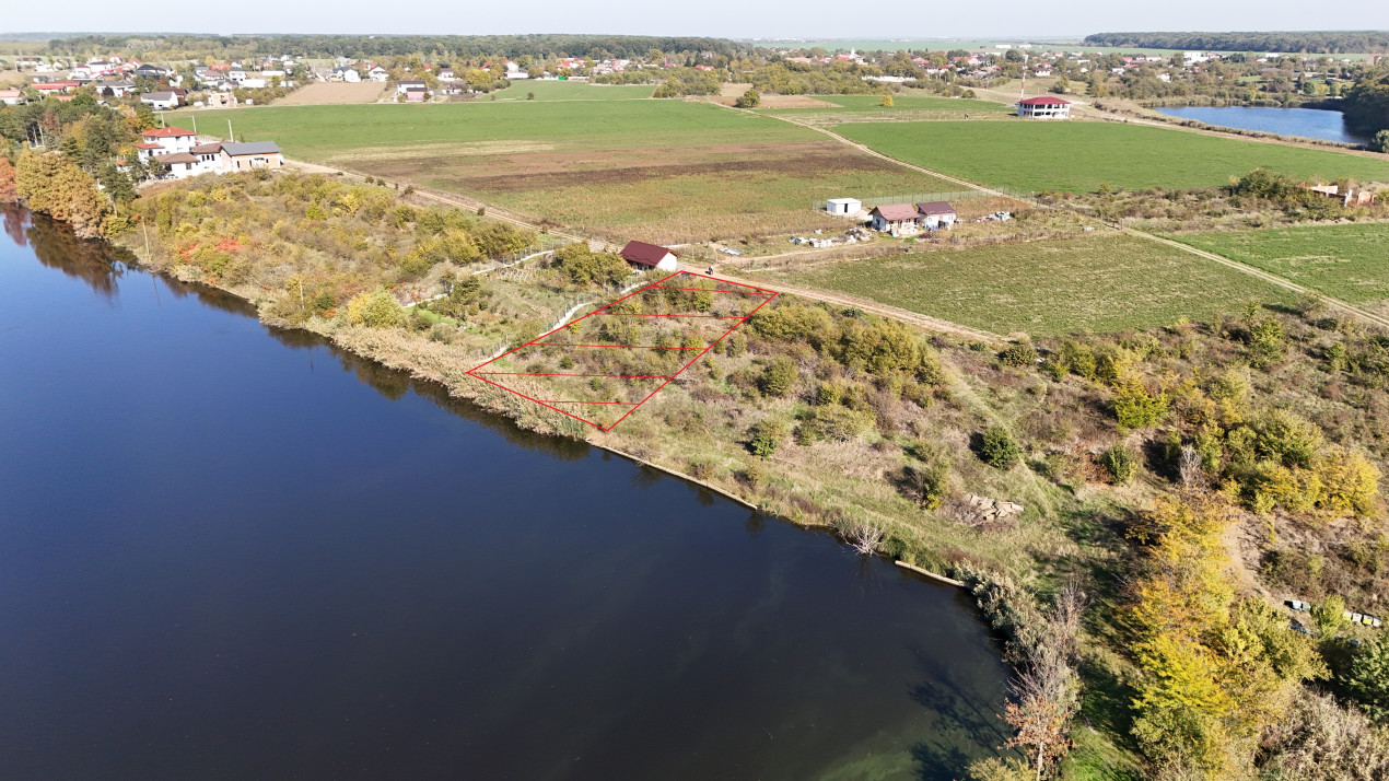 Teren intravilan cu deschidere la lac | Ganeasa | 681 mp 