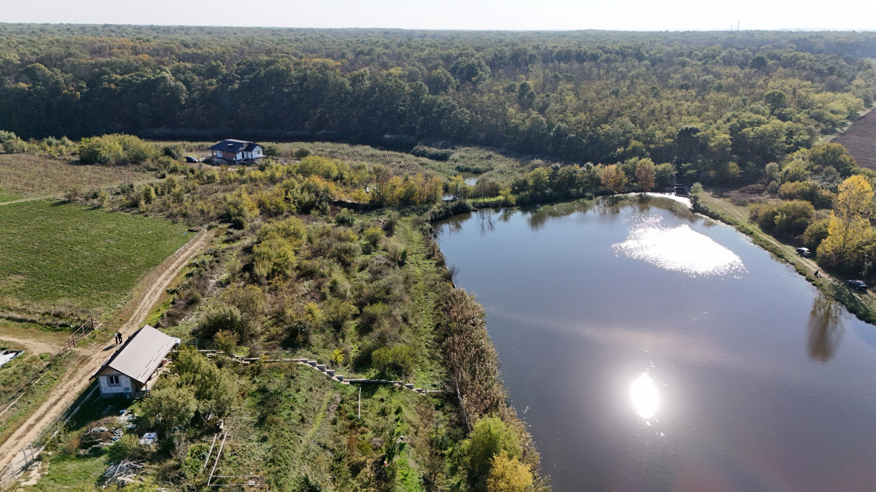 Teren intravilan cu deschidere la lac | Ganeasa | 1102 mp 