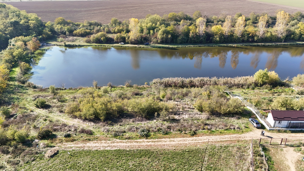 Teren intravilan cu deschidere la lac | Ganeasa | 1102 mp 