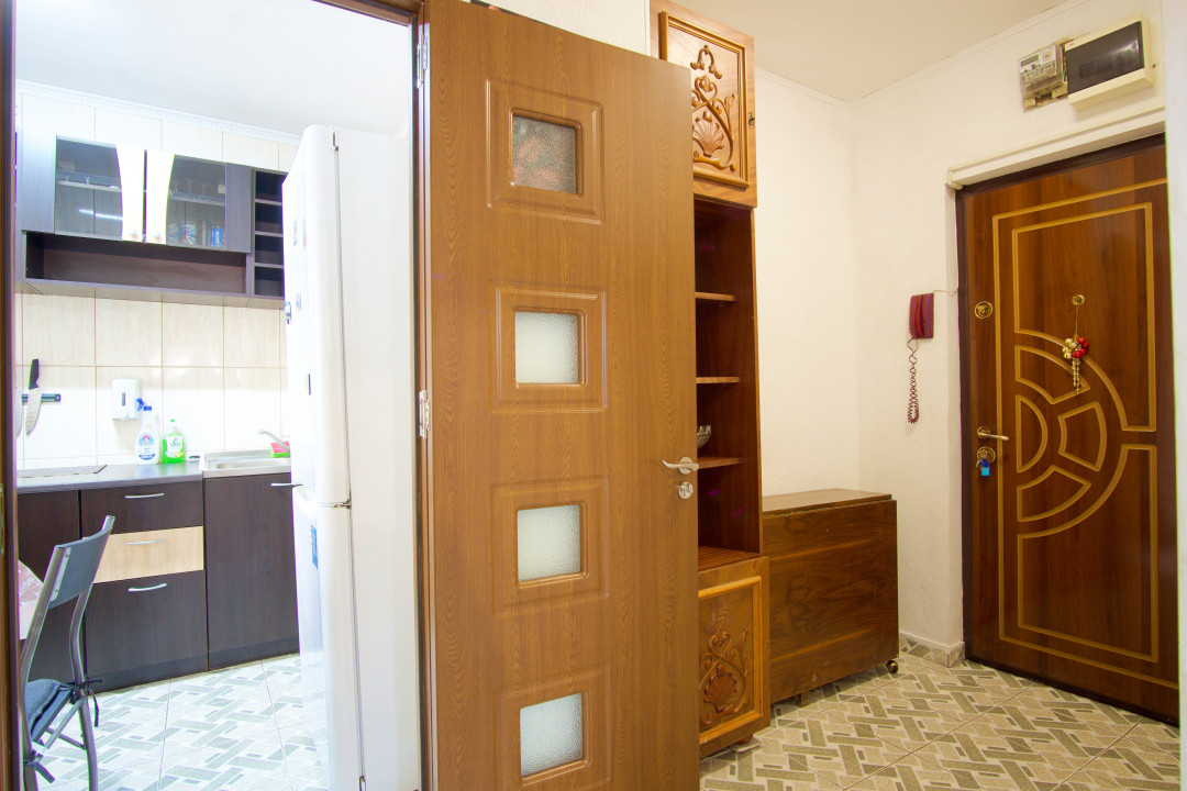 3 camere decomandat Doamna Ghica 4, complet mobilat si utilat, AC, 3 TV LCD