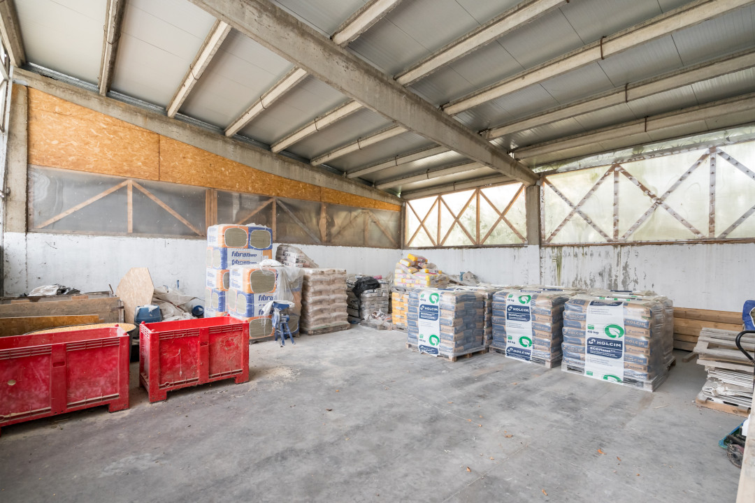 CALUGARENI - MANEURO -  COMPLEX COMERCIAL ACTIV, AFACERE LA CHEIE!