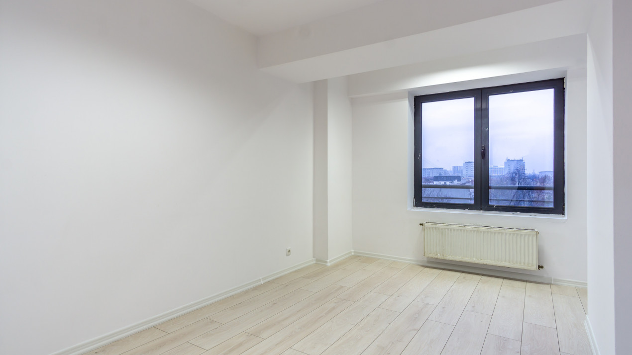 Spatiu birouri zona Mihalache - Turda in imobil mixt, 5 camere, 130 mp, 7 eur/mp