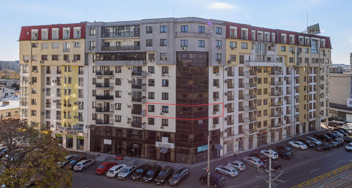 Spatiu birouri zona Mihalache - Turda in imobil mixt, 5 camere, 130 mp, 7 eur/mp