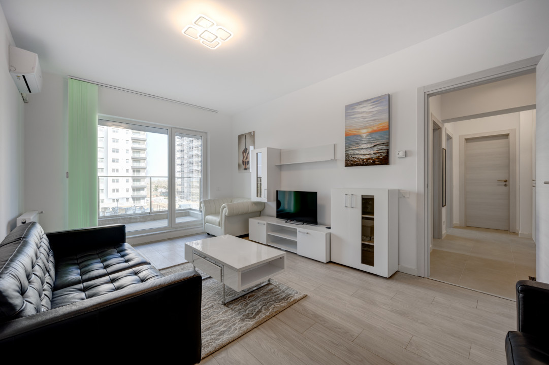 Apartament cu 2 camere - decomandat - prima inchiriere - loc parcare - piscina