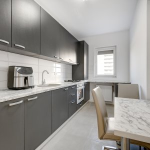 Apartament cu 2 camere - decomandat - prima inchiriere - loc parcare - piscina