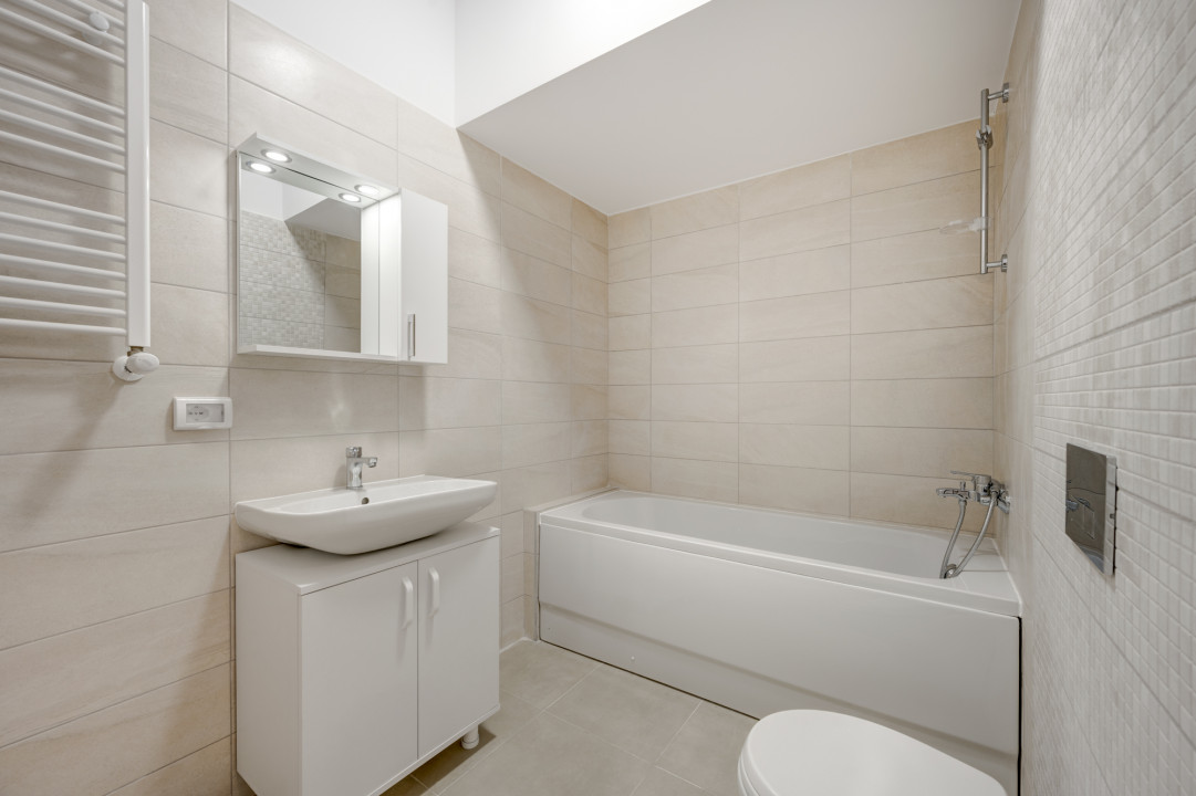 Apartament cu 2 camere - decomandat - mobilat complet - loc parcare - piscina