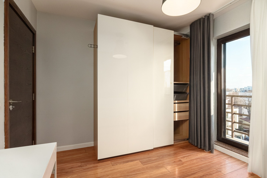 Apartament cu 3 camere in zona Pasaj Mihai Bravu - Splaiul Unirii