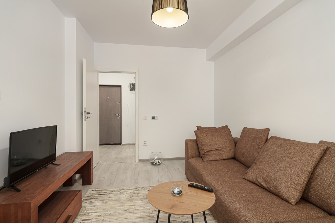 Garsoniera decomandată cu loc de parcare Str Oașului, etaj 1/3, mobilata-utilata