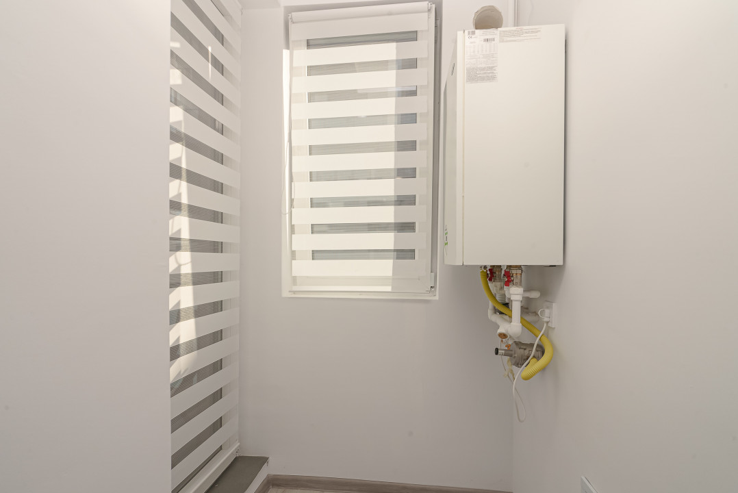 Garsoniera decomandată cu loc de parcare Str Oașului, etaj 1/3, mobilata-utilata