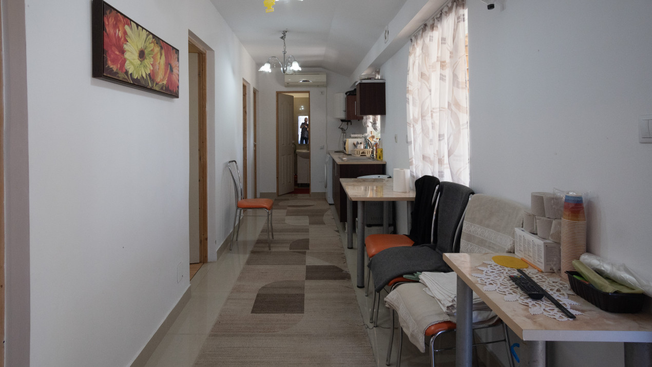 Casa langa balta Polcesti