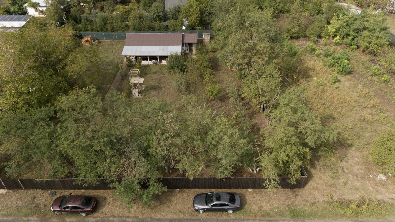 Casa langa balta Polcesti