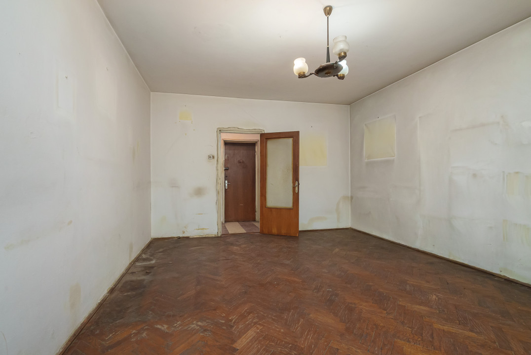 Apartament 3 camere in celebrele “E”-uri speciale de langa Afi Mall