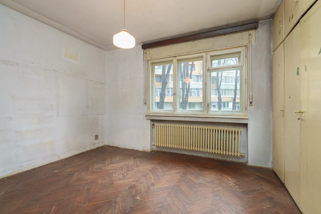 Apartament 3 camere in celebrele “E”-uri speciale de langa Afi Mall