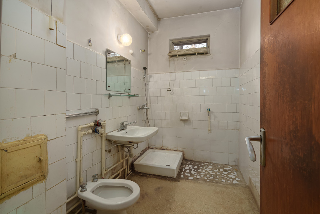 Apartament 3 camere in celebrele “E”-uri speciale de langa Afi Mall