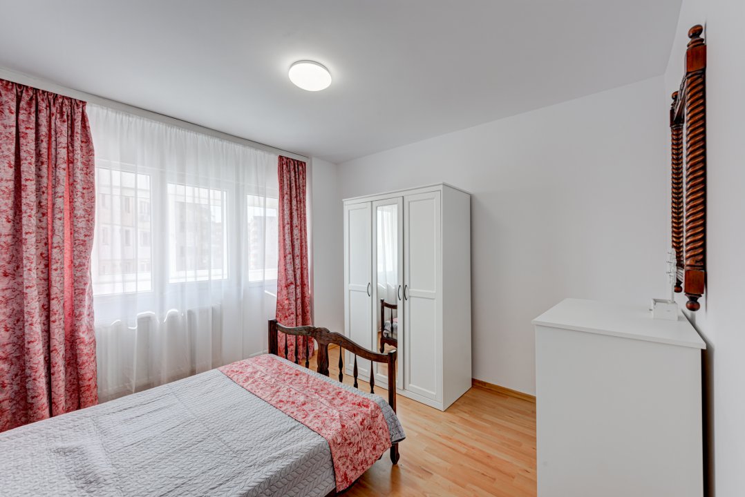 Apartament 3 camere mobilat si utilat Lacul Tei