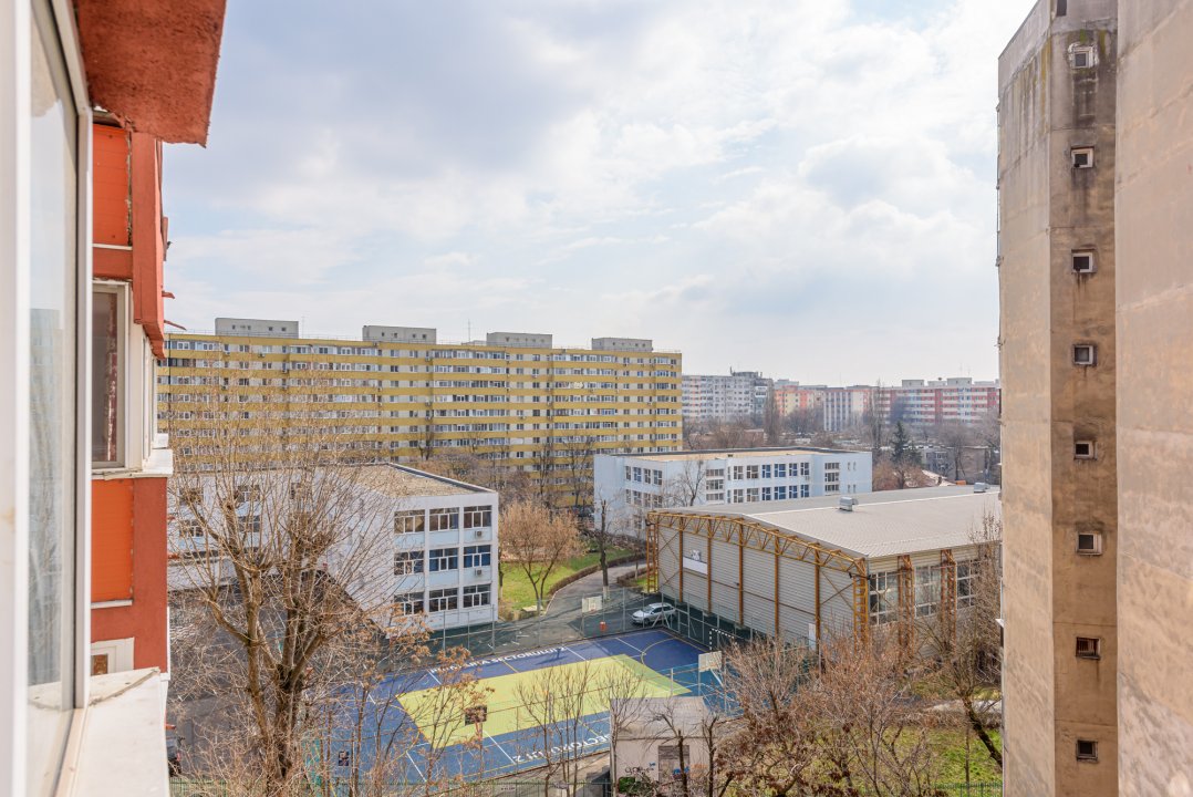 Apartament 3 camere mobilat si utilat Lacul Tei