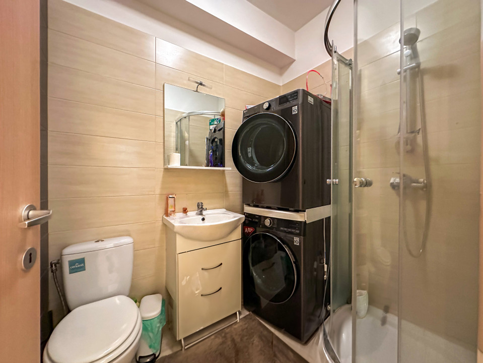 Metrou Jiului - apartament cu 3 camere și curte proprie + 2 parcări