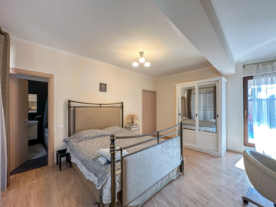 Metrou Jiului - apartament cu 3 camere și curte proprie + 2 parcări