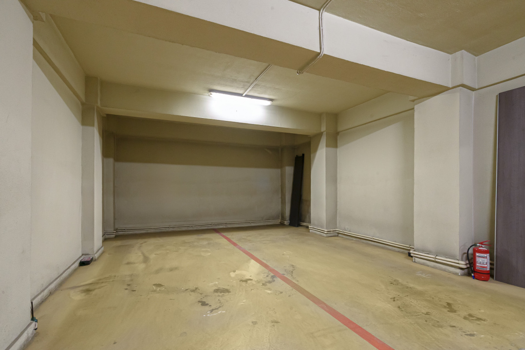 Apartament cu 4 camere, vedere către Pădurea Băneasa, zona Erou Iancu Nicolae
