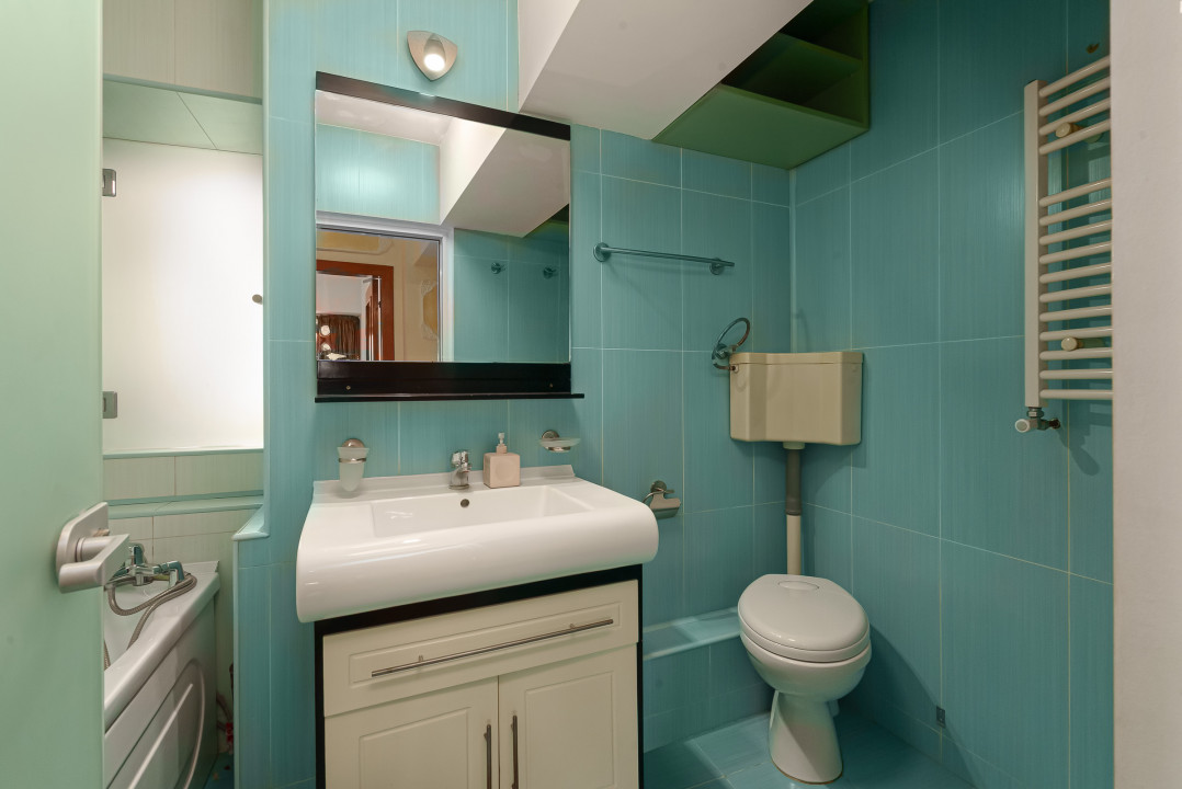 3 camere de închiriat Rond Alba Iulia-Restaurant Arogant pretabil birou