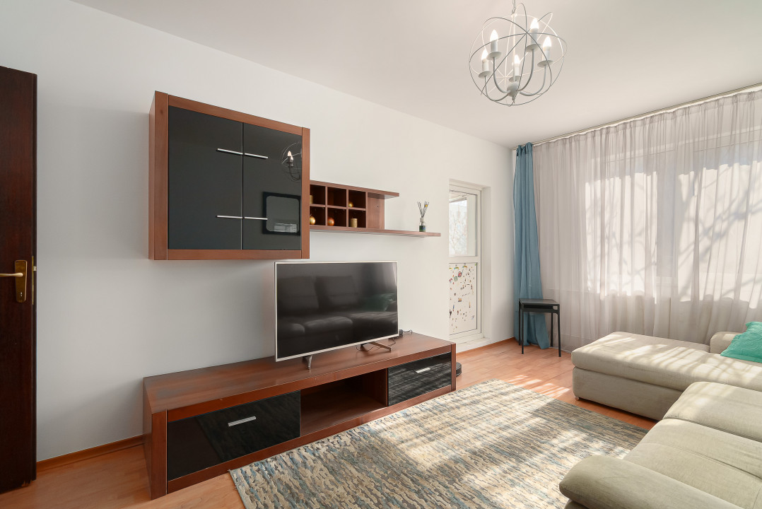 Apartament 4 camere mobilat-utilat  Str C-tin Titel Petrescu-Ghencea