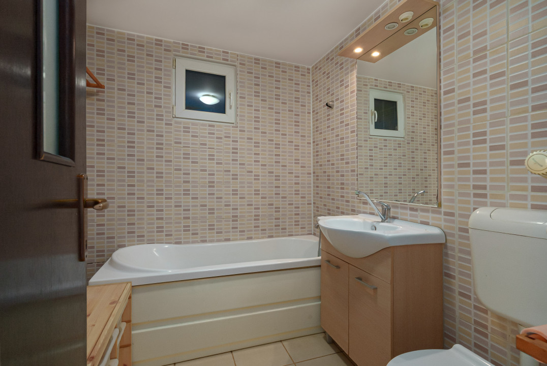 Apartament 4 camere mobilat-utilat  Str C-tin Titel Petrescu-Ghencea