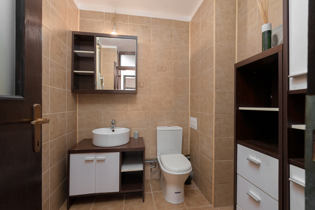Apartament 4 camere mobilat-utilat  Str C-tin Titel Petrescu-Ghencea