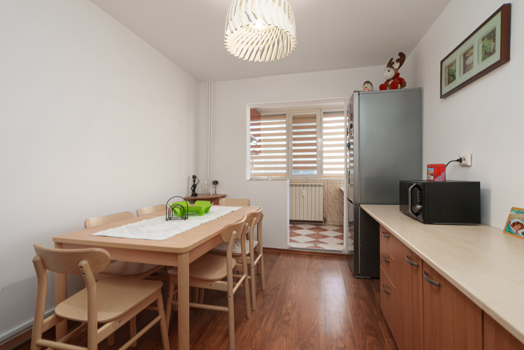 Apartament 4 camere mobilat-utilat  Str C-tin Titel Petrescu-Ghencea