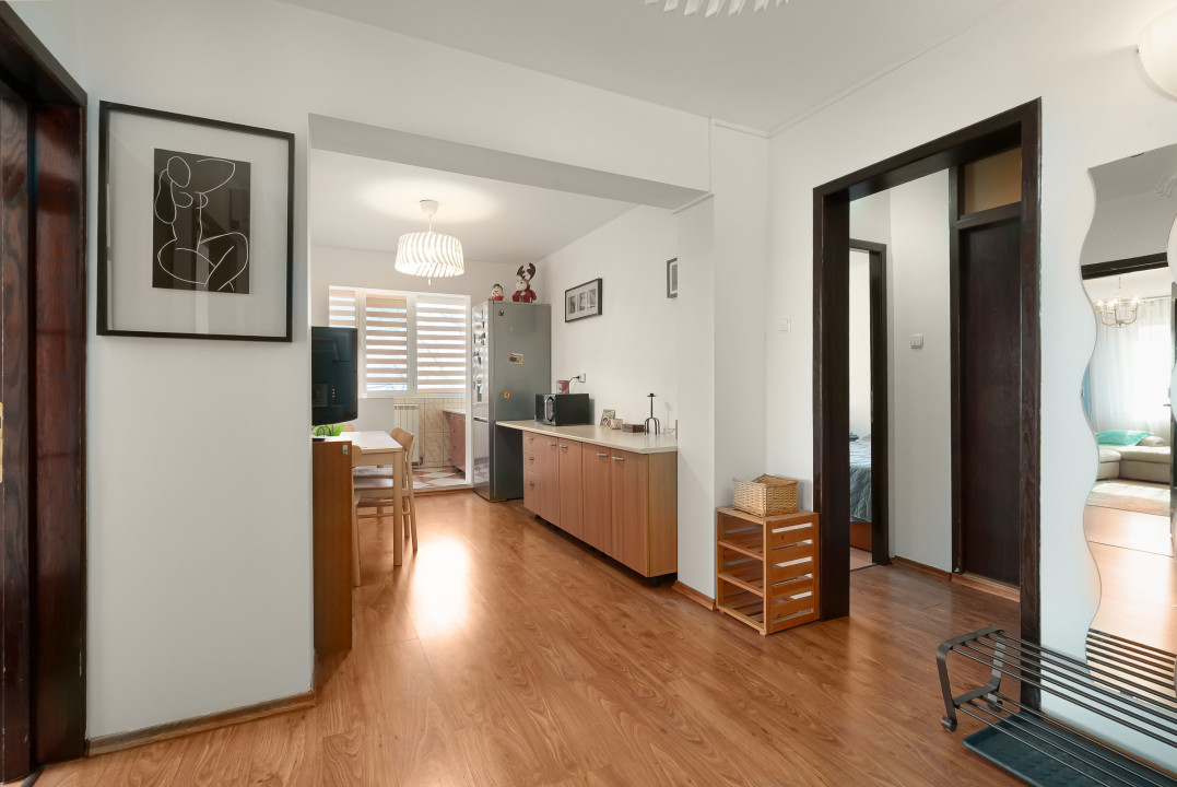 Apartament 4 camere mobilat-utilat  Str C-tin Titel Petrescu-Ghencea